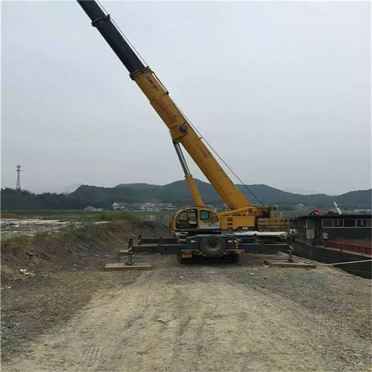 兖州重型吊车租赁费用